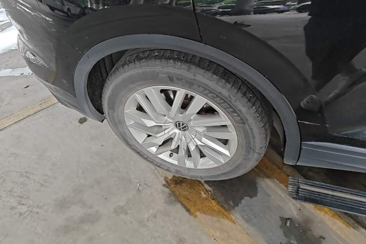 Used Volkswagen Touareg 2021 2.0 TSI Flagship Special Edition Exterior 5