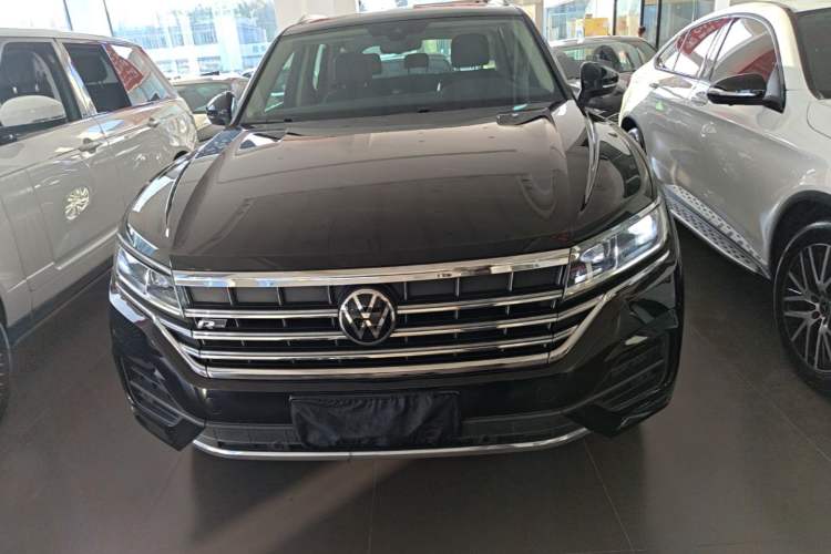 Used Volkswagen Touareg 2021 2.0 TSI RuiShang Edition Front