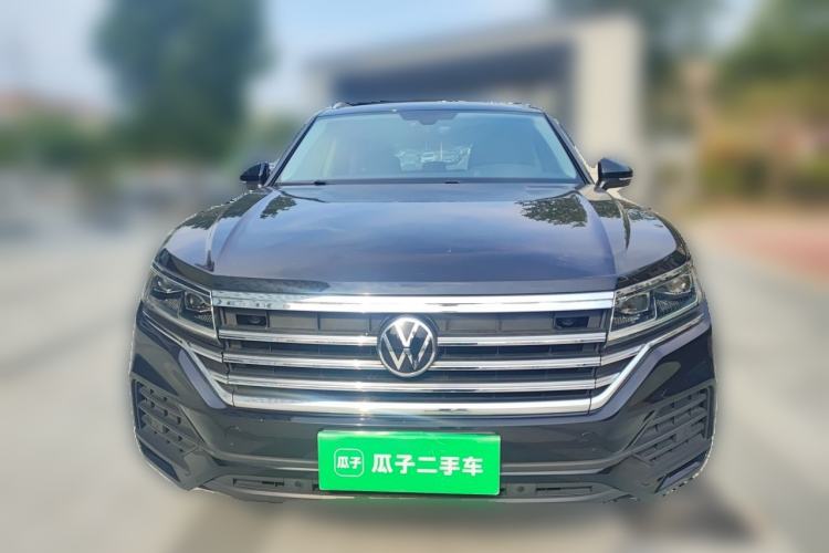 Used Volkswagen Touareg 2021 2.0 TSI Ruiyi Edition Front