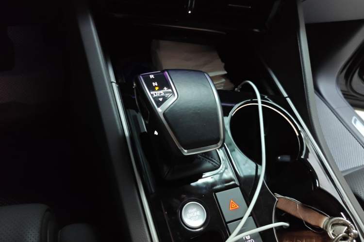 Used Volkswagen Touareg 2021 3.0 TSI Prestige Edition Classic Sport Package Gear Lever