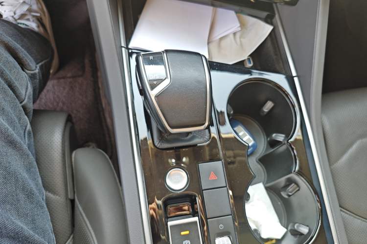 Used Volkswagen Touareg 2021 2.0 TSI RuiShang Edition Gear Lever