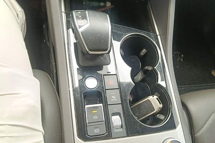 Used Volkswagen Touareg 2021 3.0 TSI Prestige Edition Classic Sport Package Gear Lever