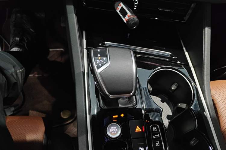 Used Volkswagen Touareg 2021 3.0 TSI Prestige Edition Gear Lever