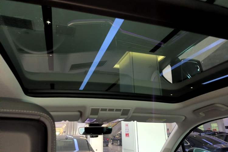 Used Volkswagen Touareg 2021 3.0 TSI Luxury Edition Black Diamond Sport Package Headliner