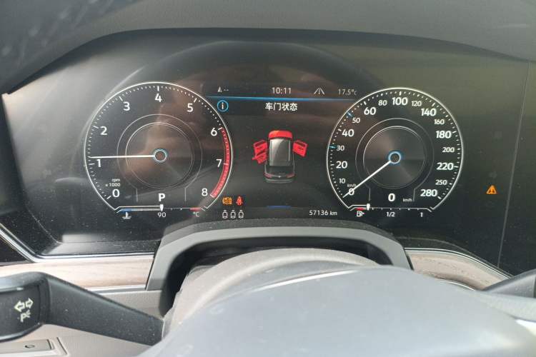 Used Volkswagen Touareg 2021 3.0 TSI Luxury Edition Black Diamond Sport Package Instrument Cluster