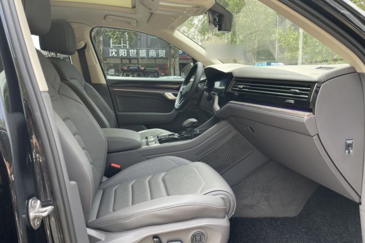 Used Volkswagen Touareg 2021 3.0 TSI Prestige Edition Classic Sport Package Interior 13