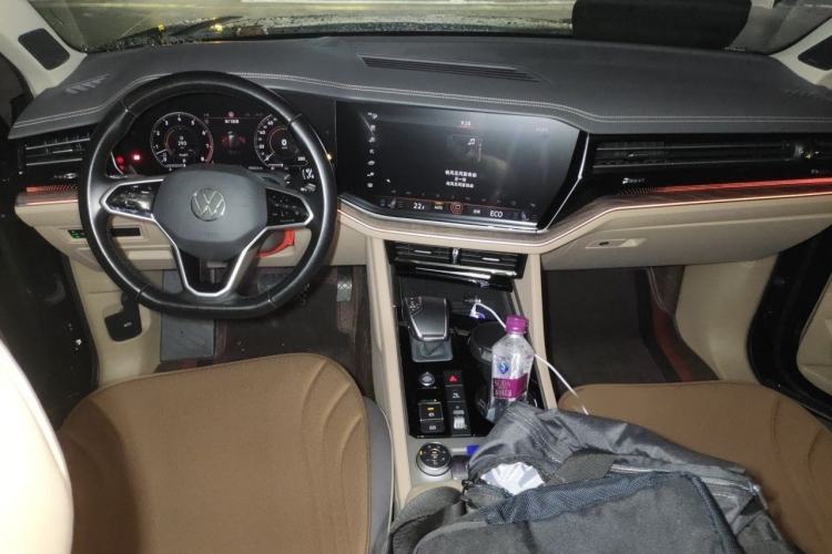 Used Volkswagen Touareg 2021 3.0 TSI Prestige Edition Interior 2