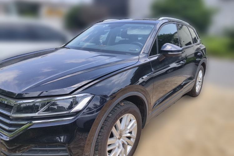 Used Volkswagen Touareg 2021 2.0 TSI RuiShang Edition Guazi used car, China used car export, Used car for sale, Used cars, Cheapest cars for sale
