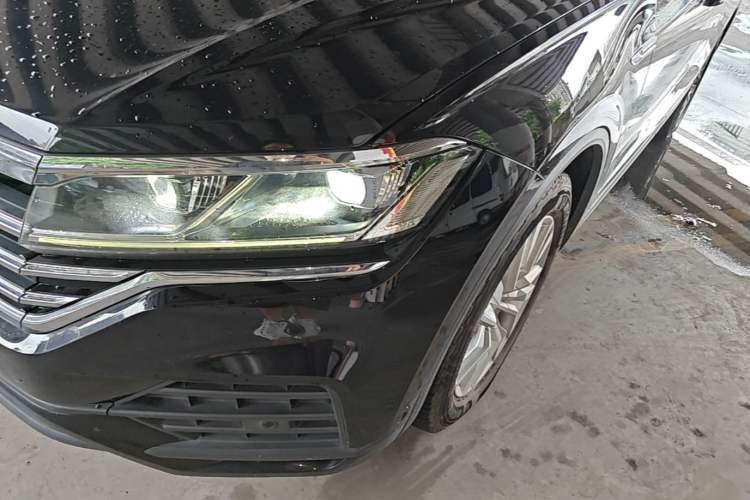 Used Volkswagen Touareg 2021 2.0 TSI Flagship Special Edition Left Front Headlight