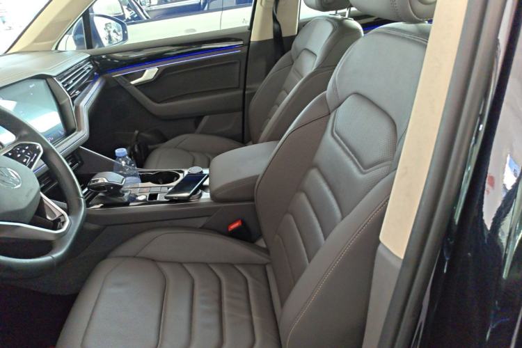 Used Volkswagen Touareg 2021 2.0 TSI RuiShang Edition Left Front Seat