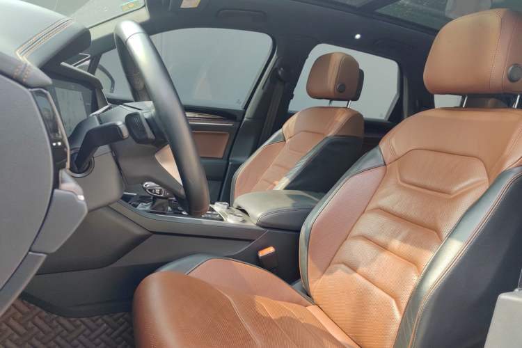 Used Volkswagen Touareg 2021 3.0 TSI Prestige Edition Left Front Seat