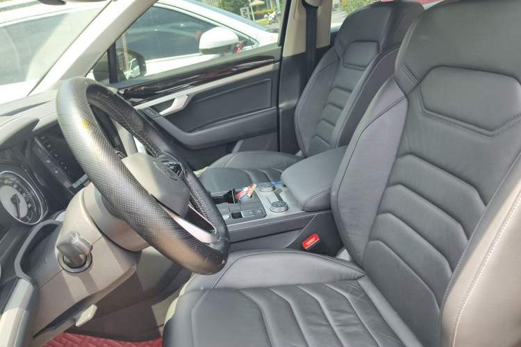 Used Volkswagen Touareg 2021 2.0 TSI RuiShang Edition Left Front Seat