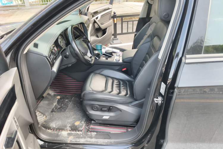 Used Volkswagen Touareg 2021 2.0 TSI Flagship Special Edition Left Front Seat