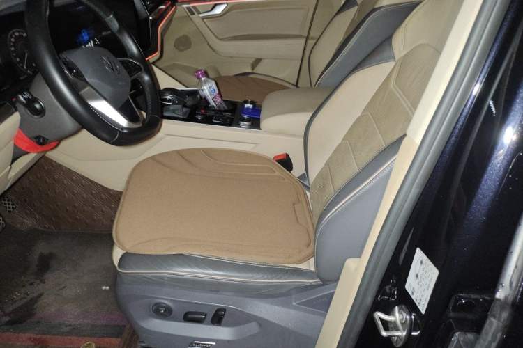 Used Volkswagen Touareg 2021 3.0 TSI Prestige Edition Left Front Seat