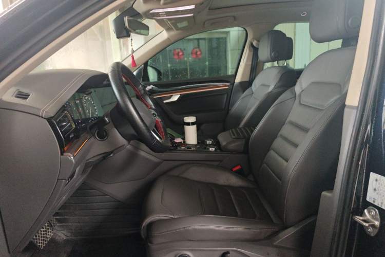 Used Volkswagen Touareg 2021 3.0 TSI Prestige Edition Classic Sport Package Left Front Seat