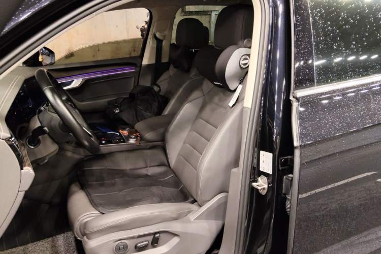 Used Volkswagen Touareg 2021 2.0 TSI RuiShang Edition Left Front Seat