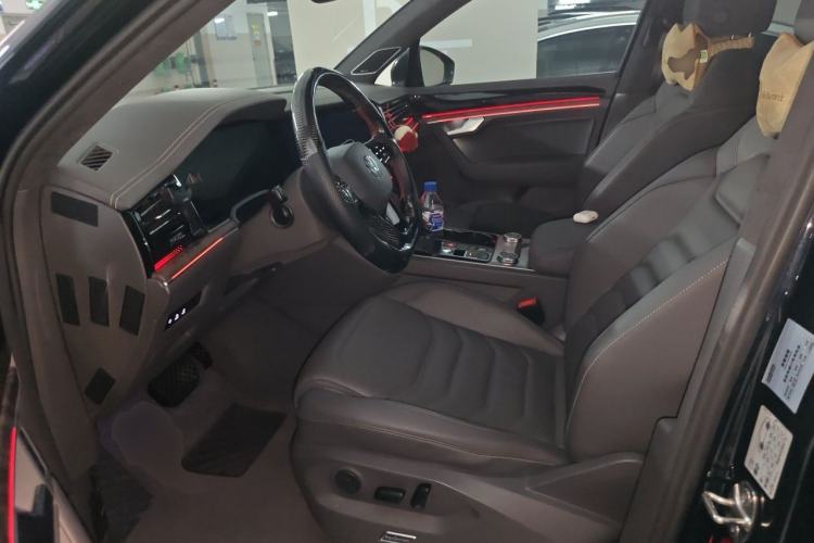 Used Volkswagen Touareg 2021 2.0 TSI Ruiyi Edition Left Front Seat