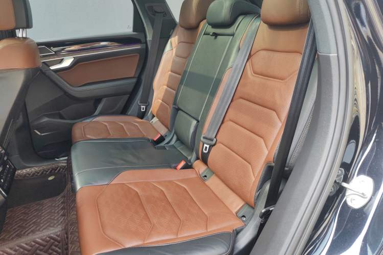 Used Volkswagen Touareg 2021 3.0 TSI Prestige Edition Left Rear Seat