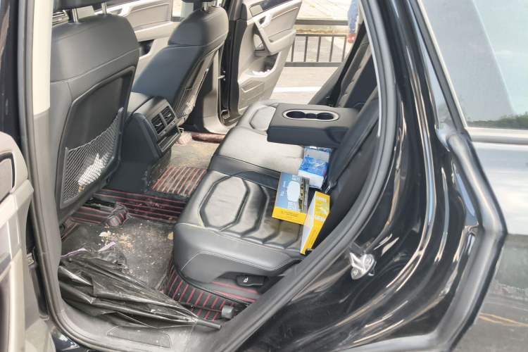 Used Volkswagen Touareg 2021 2.0 TSI Flagship Special Edition Left Rear Seat
