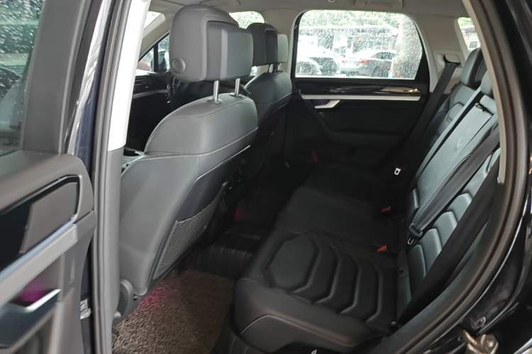 Used Volkswagen Touareg 2021 2.0 TSI Flagship Special Edition Left Rear Seat