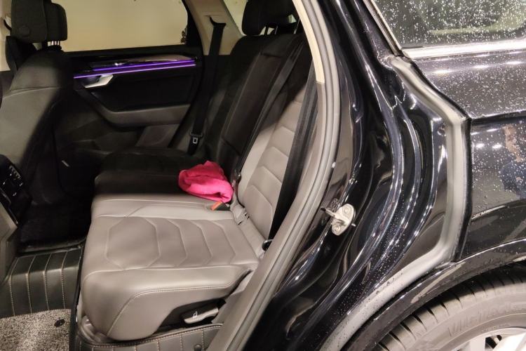 Used Volkswagen Touareg 2021 2.0 TSI RuiShang Edition Left Rear Seat