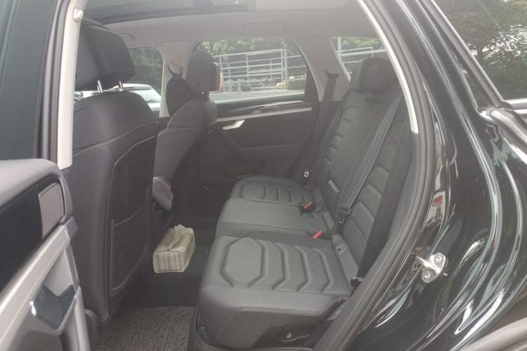 Used Volkswagen Touareg 2021 2.0 TSI Flagship Special Edition Left Rear Seat