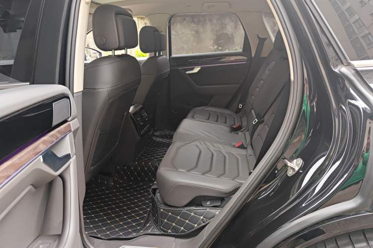 Used Volkswagen Touareg 2021 3.0 TSI Prestige Edition Classic Sport Package Left Rear Seat