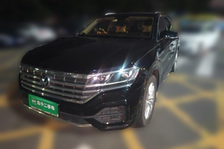 Used Volkswagen Touareg 2021 2.0 TSI RuiShang Edition Guazi used car, China used car export, Used car for sale, Used  cars, Cheapest cars for sale
