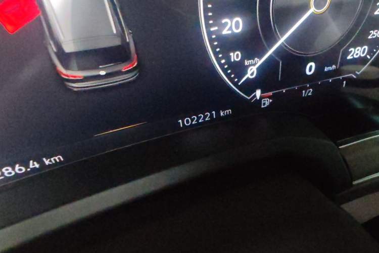 Used Volkswagen Touareg 2021 3.0 TSI Prestige Edition Classic Sport Package Odometer Close Up