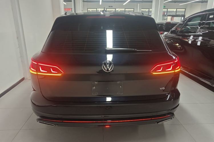 Used Volkswagen Touareg 2021 3.0 TSI Luxury Edition Black Diamond Sport Package Rear