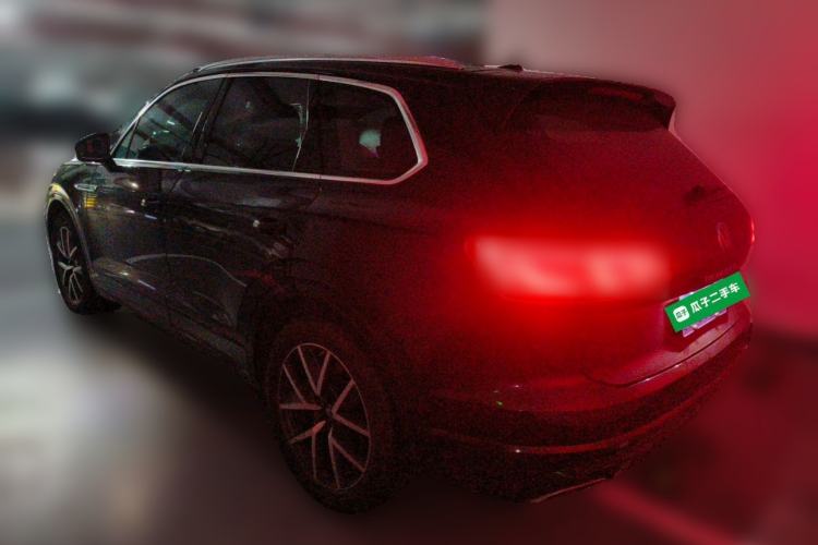 Used Volkswagen Touareg 2021 3.0 TSI Prestige Edition Classic Sport Package Rear Left 45 Deg
