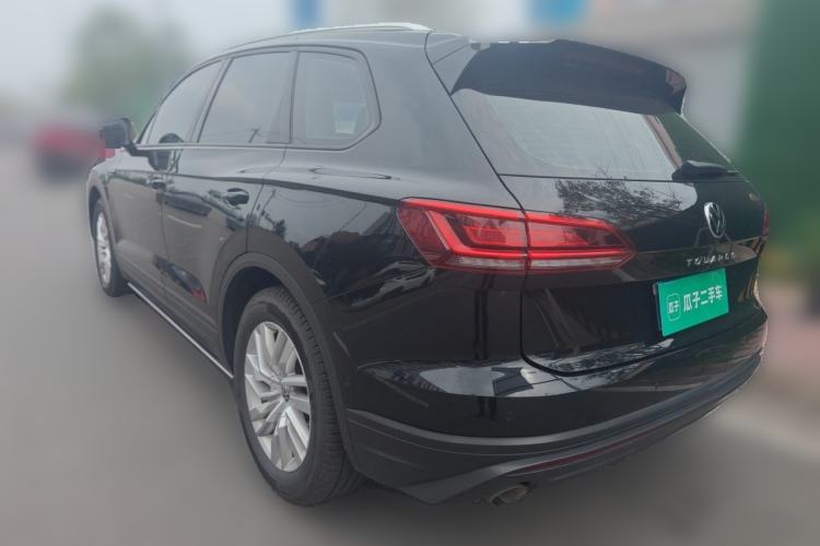 Used Volkswagen Touareg 2021 2.0 TSI Flagship Special Edition Rear Left 45 Deg