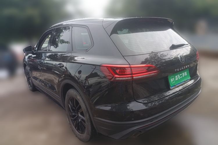 Used Volkswagen Touareg 2021 2.0 TSI Flagship Special Edition Rear Left 45 Deg