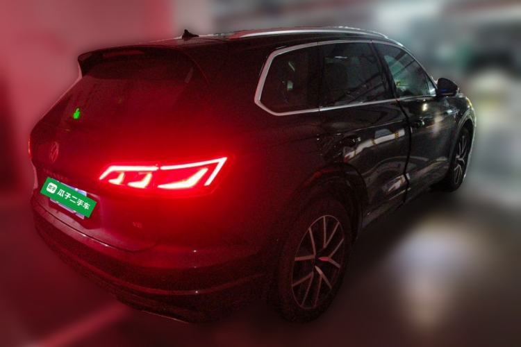 Used Volkswagen Touareg 2021 3.0 TSI Prestige Edition Classic Sport Package Rear Right 45 Deg