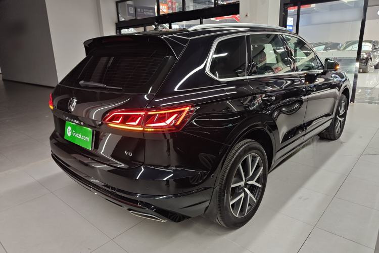 Used Volkswagen Touareg 2021 3.0 TSI Prestige Edition Classic Sport Package Rear Right 45 Deg