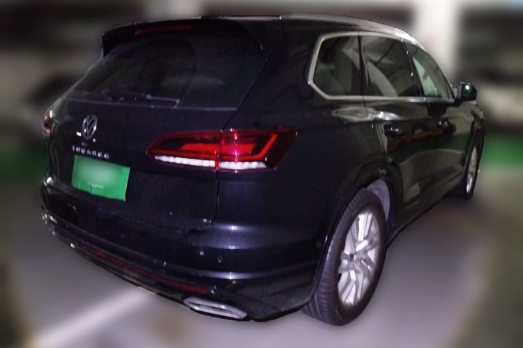 Used Volkswagen Touareg 2021 2.0 TSI RuiShang Edition Rear Right 45 Deg