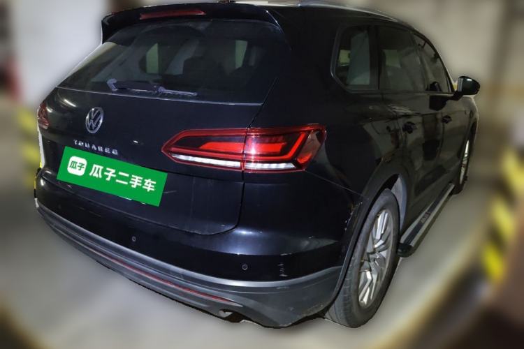 Used Volkswagen Touareg 2021 2.0 TSI Flagship Special Edition Rear Right 45 Deg
