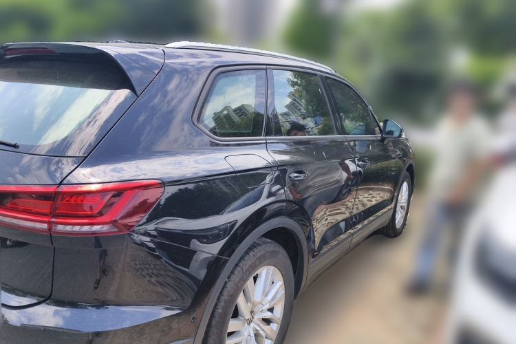 Used Volkswagen Touareg 2021 2.0 TSI RuiShang Edition Rear Right 45 Deg