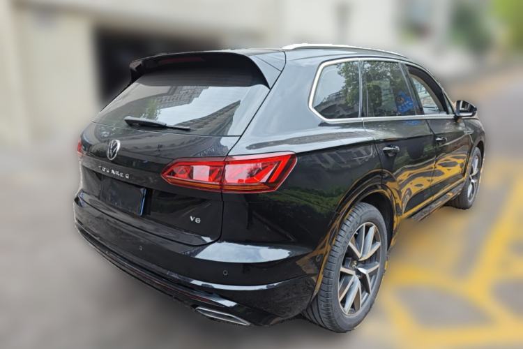 Used Volkswagen Touareg 2021 3.0 TSI Prestige Edition Classic Sport Package Rear Right 45 Deg