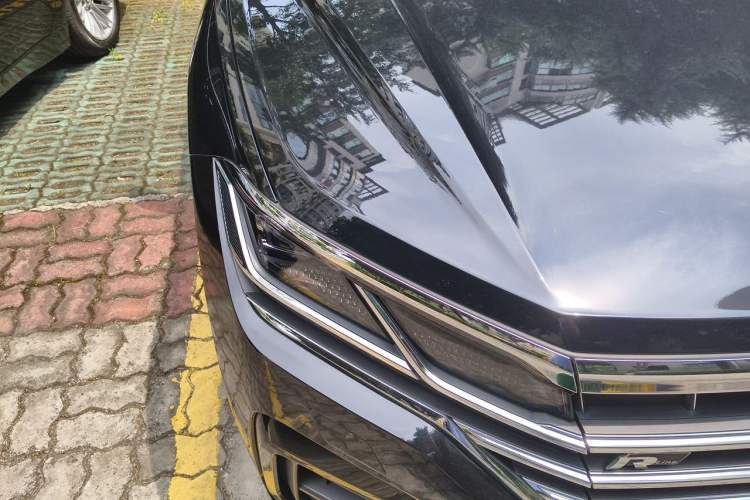 Used Volkswagen Touareg 2021 3.0 TSI Prestige Edition Classic Sport Package Right Front Headlight