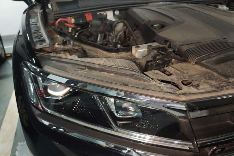 Used Volkswagen Touareg 2021 2.0 TSI Flagship Special Edition Right Front Headlight