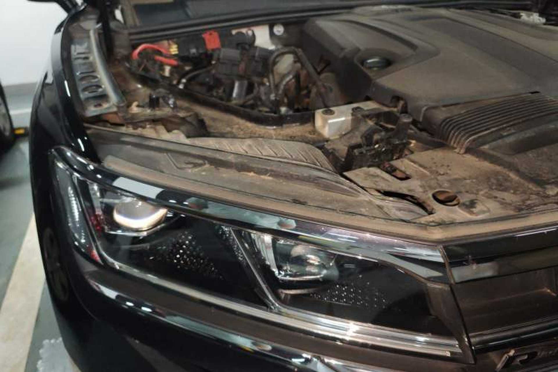 Used Volkswagen Touareg 2021 2.0 TSI Flagship Special Edition Right Front Headlight