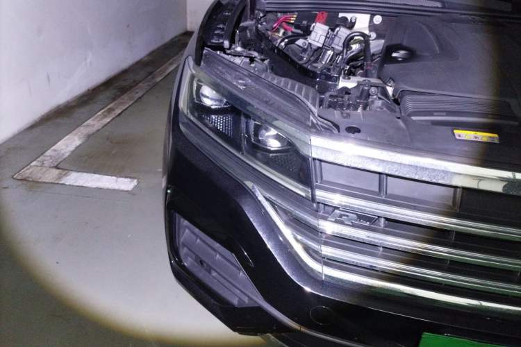 Used Volkswagen Touareg 2021 2.0 TSI RuiShang Edition Right Front Headlight