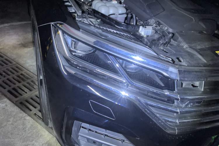 Used Volkswagen Touareg 2021 3.0 TSI Prestige Edition Classic Sport Package Right Front Headlight