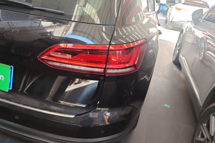 Used Volkswagen Touareg 2021 2.0 TSI Flagship Special Edition Right Rear Taillight