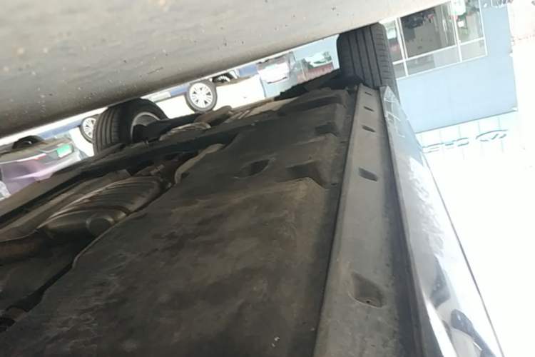 Used Volkswagen Touareg 2021 2.0 TSI RuiShang Edition Right Side Sill