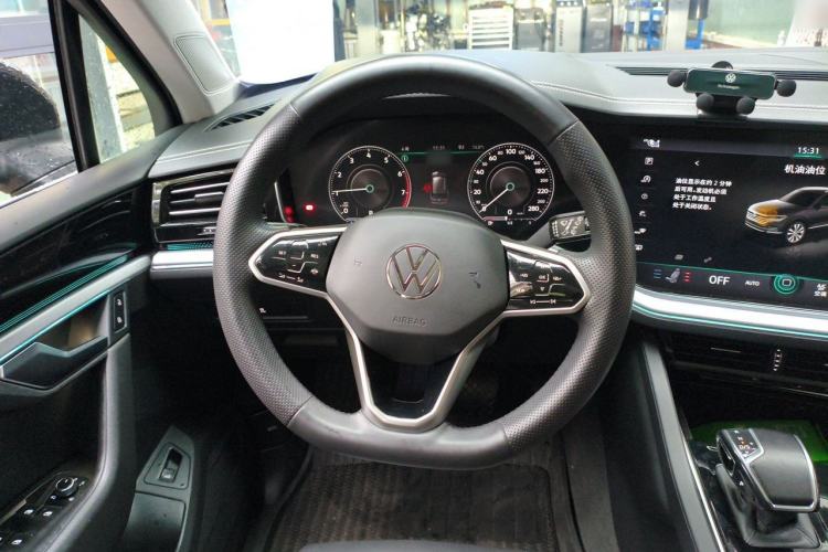 Used Volkswagen Touareg 2021 2.0 TSI RuiShang Edition Steering Wheel