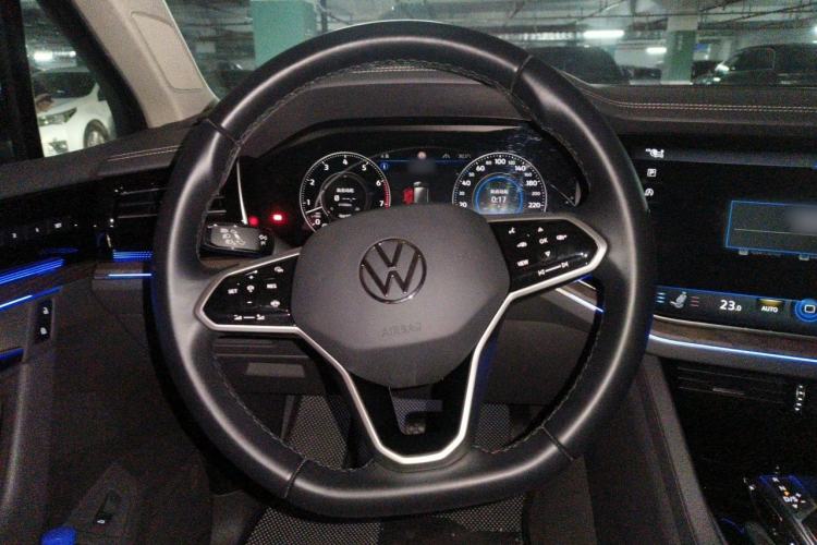 Used Volkswagen Touareg 2021 3.0 TSI Prestige Edition Classic Sport Package Steering Wheel