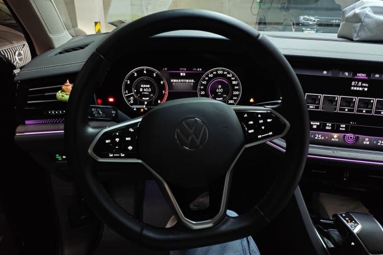 Used Volkswagen Touareg 2021 3.0 TSI Prestige Edition Classic Sport Package Steering Wheel