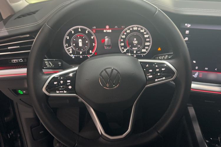 Used Volkswagen Touareg 2021 3.0 TSI Prestige Edition Classic Sport Package Steering Wheel